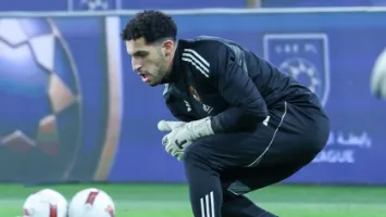 الأهلي يحسم مصير مصطفى شوبير بعد استفسارات خليجية