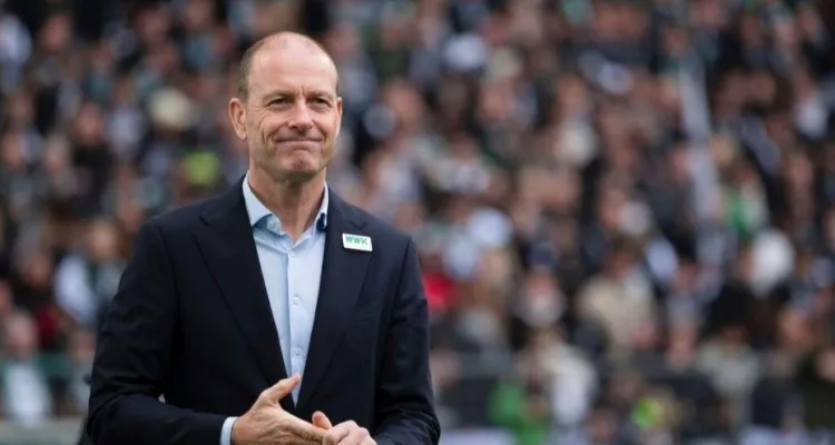 رد فعل "غريب" لـ توروب مع لاعبي الأهلي بعد مباراة المصري