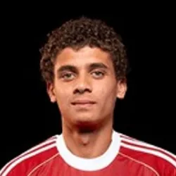 صوره عن حمزة عبد الكريم