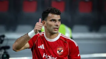 يواصل مساهماته التهديفية.. رقم مميز لـ زيزو في مباراة الأهلي وشبيبة القبائل