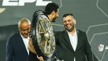 ليس للتعاقدات فقط.. عماد متعب يقترب من عودة إلى الأهلي