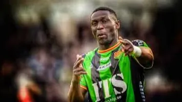 رد مفاجئ من دياباتيه على مفاوضات الأهلي