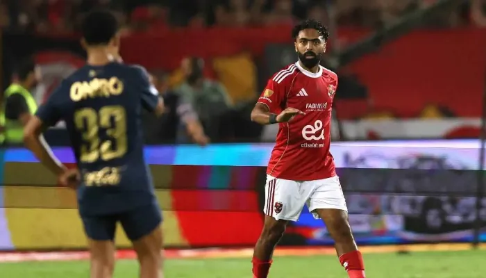 مفاجأة داخل الأهلي بشأن حسين الشحات