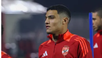 موقف مصطفى العش من السفر إلى المغرب مع الأهلي لمواجهة الجيش الملكي