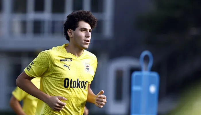 الأهلي يحسم موقفه من عمر فايد.. مدافع محلي يقترب وبلعمري يفتح الباب