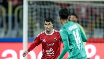 صور | انفعالات توروب وسيد عبد الحفيظ وحزن اللاعبين في مباراة الأهلي والمصري