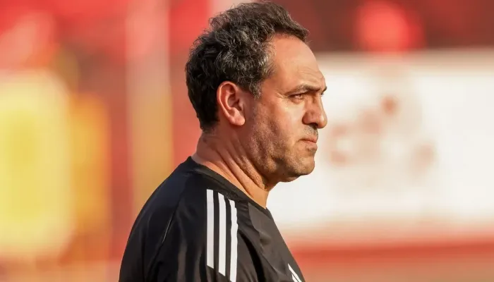 أمير عبد الحميد يكشف خفايا الأهلي.. مشكلة بين زيزو وتريزيجيه وشخصية النحاس