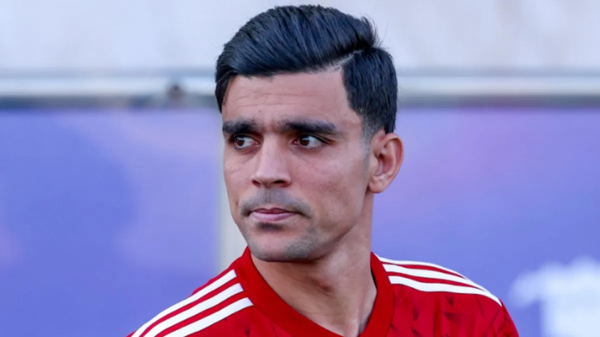 مفاجأة صادمة لـ بن شرقي قبل مواجهة الأهلي وسيراميكا  في السوبر المصري