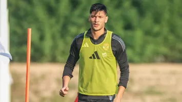 "عودتي قريبة".. أشرف داري يكشف تطورات إصابته وموعد مشاركته في تدريبات الأهلي