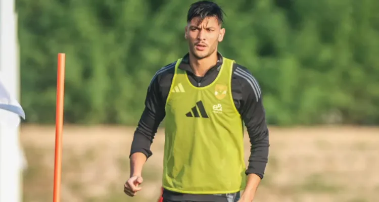 "عودتي قريبة".. أشرف داري يكشف تطورات إصابته وموعد مشاركته في تدريبات الأهلي