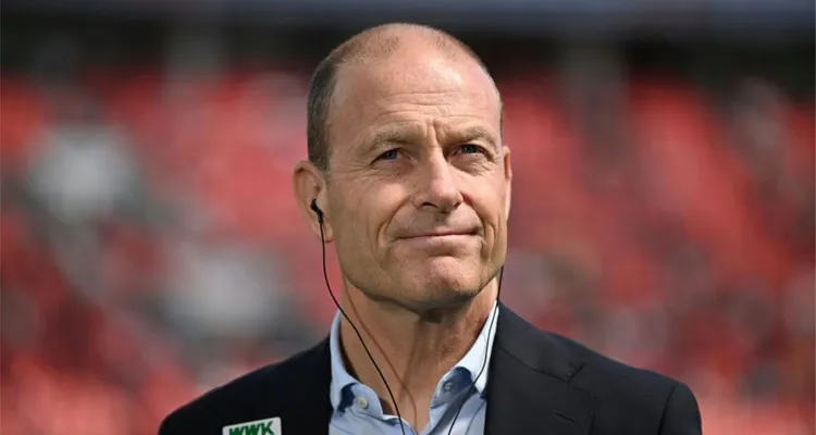 خاص| حيرة ومفاضلة ومفاجآت في تشكيل الأهلي المتوقع أمام سيراميكا كليوباترا