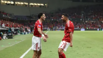بالفيديو| تريزيجيه يسجل هدف الأهلي الأول أمام سيراميكا كليوباترا في السوبر المصري