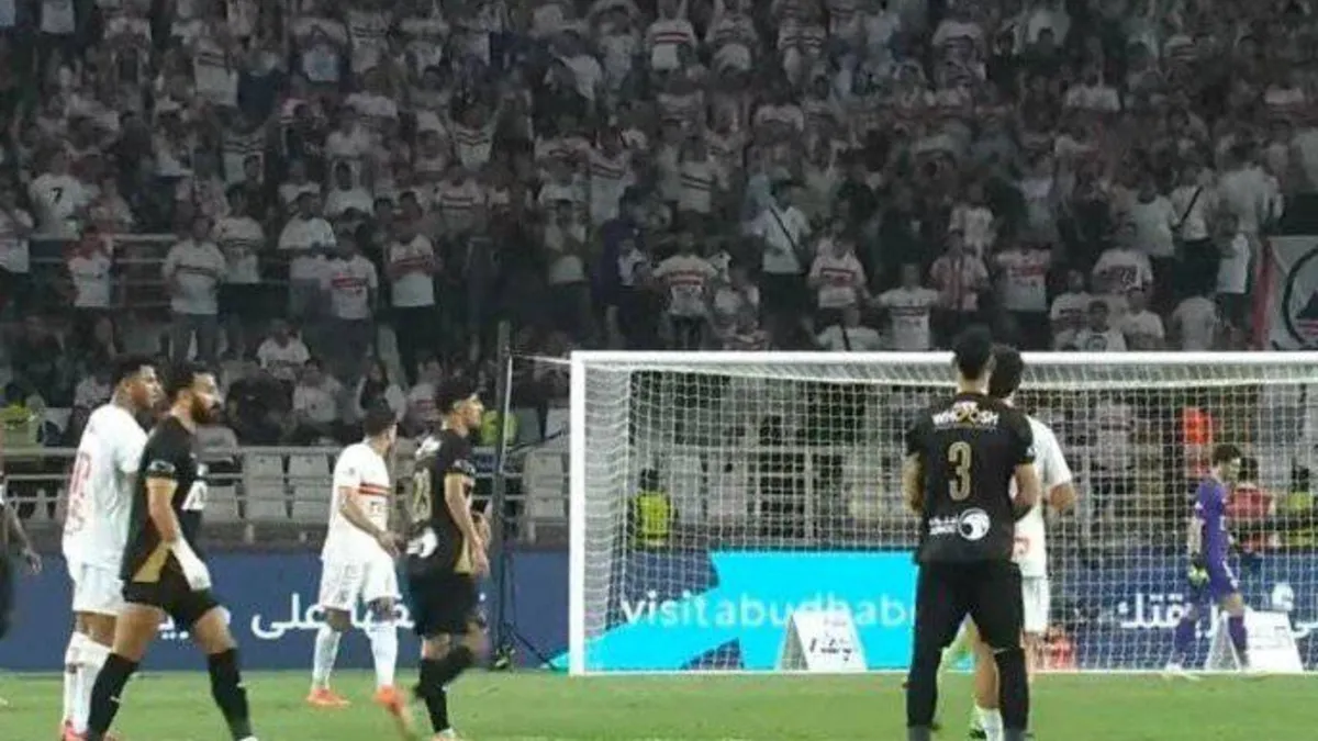 رغم التأهل للنهائي.. 3 ضربات تهز الزمالك قبل مباراة الأهلي في السوبر المصري