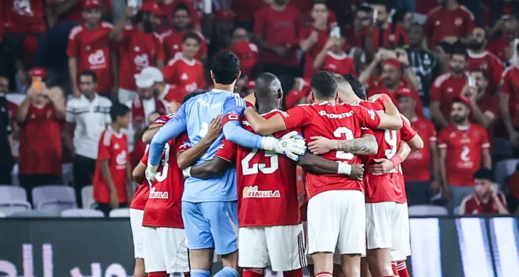 خاص| جاهزية ثلاثي الأهلي قبل مباراة الزمالك في نهائي السوبر المصري.. القرار بيد توروب