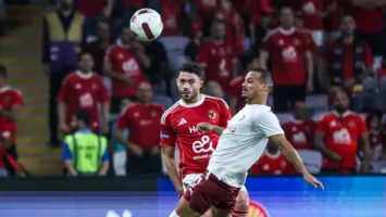 صور| احتفال على طريقة نجم أرسنال و انفعال توروب وماهر في مباراة الأهلي ضد سيراميكا