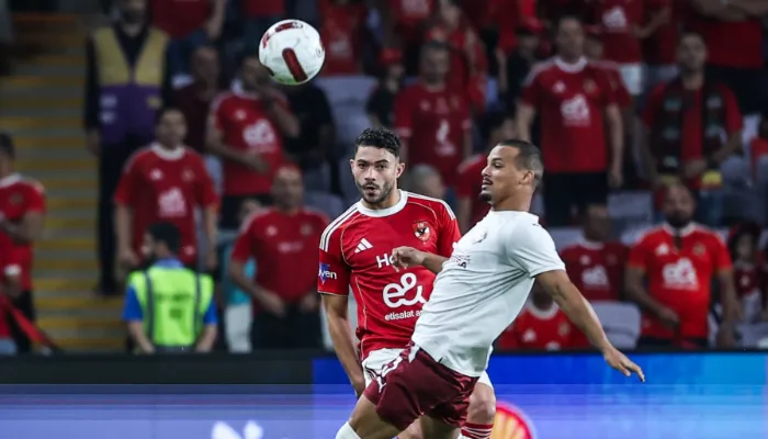 صور| احتفال على طريقة نجم أرسنال و انفعال توروب وماهر في مباراة الأهلي ضد سيراميكا