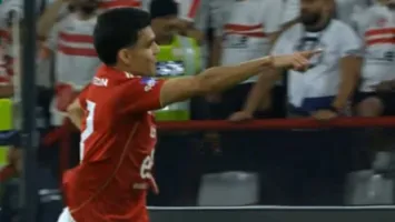فيديو| بمسطرة زيزو.. بن شرقي يسجل هدف الأهلي الأول أمام الزمالك في نهائي السوبر المصري