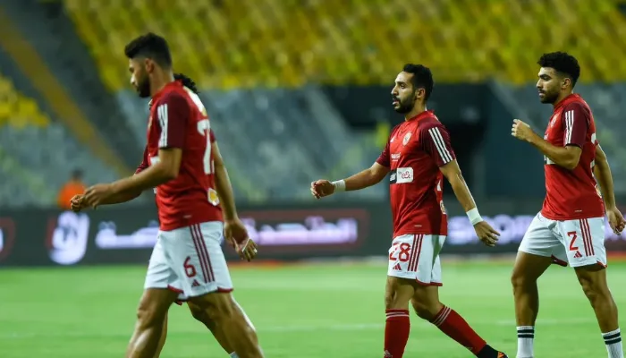 رغم موافقة الأهلي.. تدخل مفاجئ من اتحاد الكرة يُغير خطة علاج كريم فؤاد