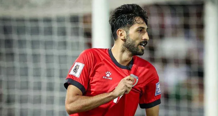 تدخل عائلي قد يحسم الصفقة… والد يزن النعيمات يوجه رسالة صريحة للأهلي