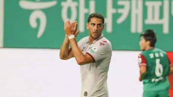 بابلو صباغ يلمح للرحيل عن فريقه الكوري وسط اهتمام الأهلي