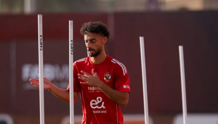 "مفيش زمالك"..عائلة أحمد عبد القادر تكشف موقفه النهائي من تجديد عقده مع الأهلي