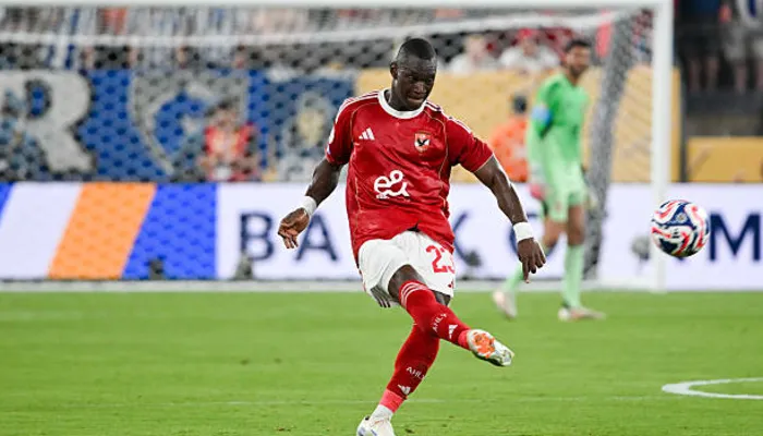 الأهلي يبلغ توروب بقرار مفاجئ بشأن ديانج