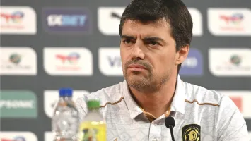 مدرب يانج أفريكانز: لاعب الأهلي يصنع الفارق دائمًا.. وتلقيت عرضًا لتدريب منتخب مصر