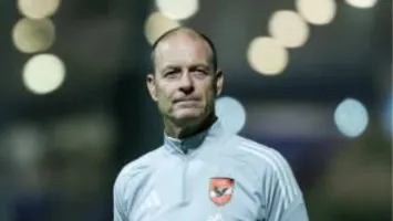 توروب يبلغ الأهلي بعدم اقتناعه بثنائي الفريق