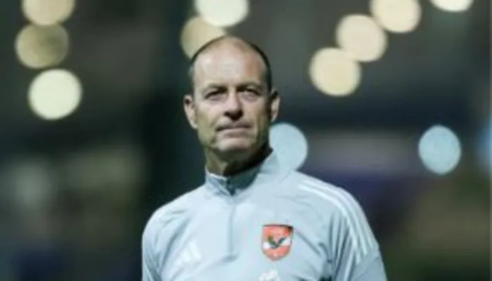 توروب يبلغ الأهلي بعدم اقتناعه بثنائي الفريق