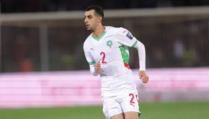 يوسف بلعمري يشعل هجومًا ناريًا ضد الرجاء المغربي