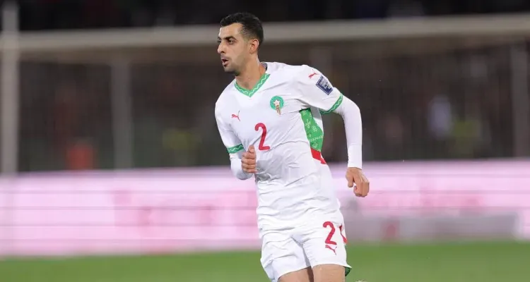 يوسف بلعمري يشعل هجومًا ناريًا ضد الرجاء المغربي
