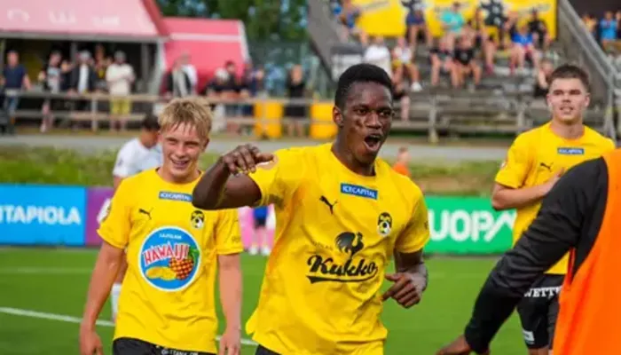 كوبيس الفنلندي يحدد سعر بيع محمد توريه للأهلي