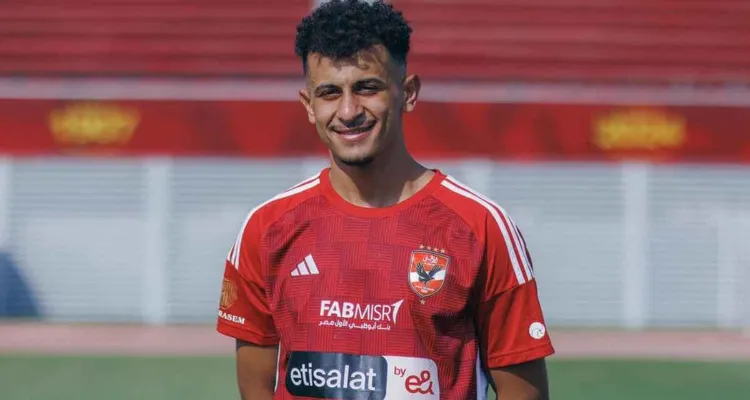 المصري البورسعيدي يوضح موقفه من ضم عمر الساعي نهائيًا