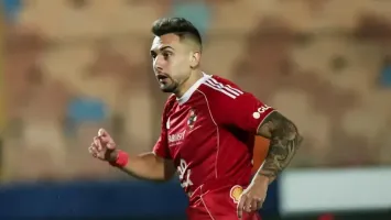 أحدهما أوروبية.. وجهتان تستفسران عن مطالب الأهلي المادية لرحيل جراديشار