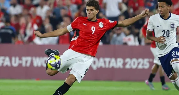 عرض جديد من برشلونة لحسم صفقة حمزة عبدالكريم.. والأهلي يتمسك بشروطه