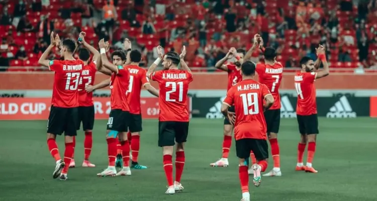 بـ3 ملايين دولار.. عرض إماراتي لضم نجم الأهلي في انتقالات الشتاء