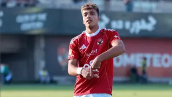 "ابن الوز مش عوام".. سيد معوض يوجه رسالة لجماهير الأهلي ويشيد بـ نجله