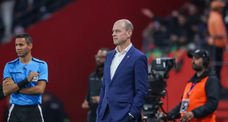 توروب يجهز مفاجآت وتغييرات في تشكيل الأهلي أمام غزل المحلة