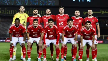 ضربة موجعة لـ توروب.. إصابة مدافع الأهلي قبل مباراة المصرية للاتصالات في كأس مصر