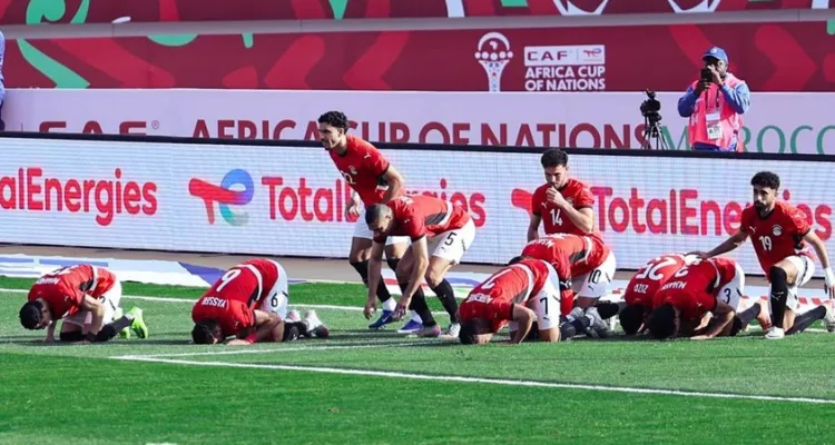 لاعب الأهلي يفوز بجائزة رجل مباراة مصر وجنوب إفريقيا