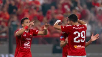 بالفيديو | عمر كمال يمنح الأهلي التقدم بهدف أول أمام المصرية للاتصالات في كأس مصر