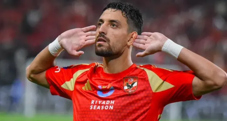 طرد طاهر محمد طاهر في مباراة الأهلي أمام المصرية للاتصالات