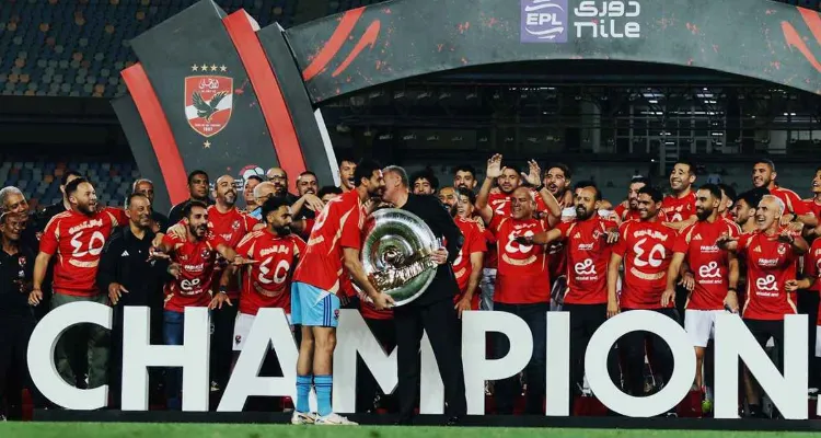 حصاد الأهلي 2025 | ألقاب محلية وخيبات قارية عالمية لا تُنسى