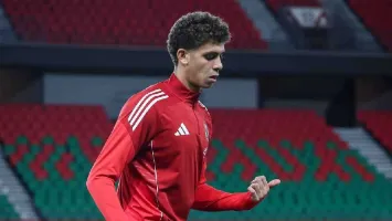 برشلونة يصدم الأهلي في صفقة حمزة عبدالكريم.. وعراقيل أمام ضم دياباتي