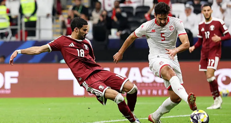 حصل على جائزة رجل المباراة.. ماذا قدم محمد علي بن رمضان أمام قطر؟