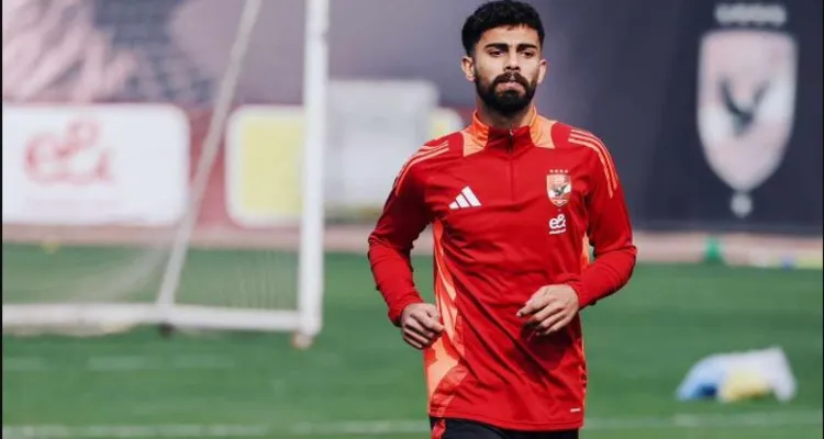 قرار مفاجئ من الأهلي بشأن مستقبل أحمد رضا
