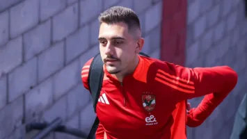 حقيقة طلب توروب رحيل جراديشار وداري عن الأهلي