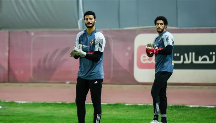 ريبيرو يحسمها.. من يحرس عرين الأهلي أمام فاركو شوبير أم الشناوي؟