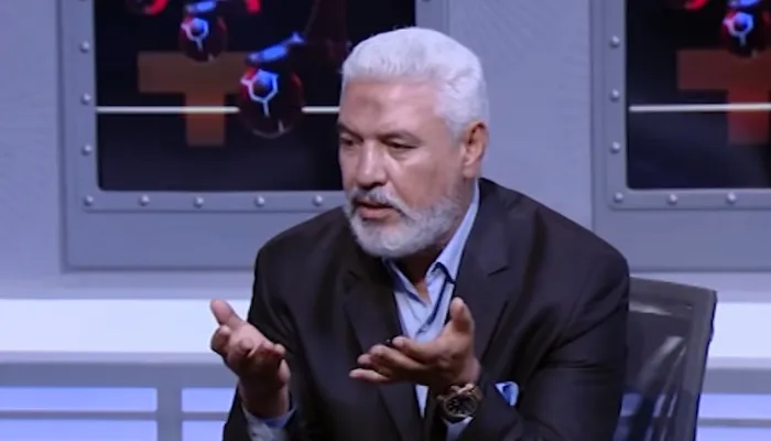 سقطة إعلامية.. جمال عبد الحميد يبرر هتافات جماهير الزمالك ضد زوجة زيزو