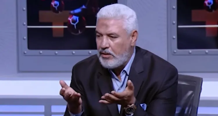 سقطة إعلامية.. جمال عبد الحميد يبرر هتافات جماهير الزمالك ضد زوجة زيزو